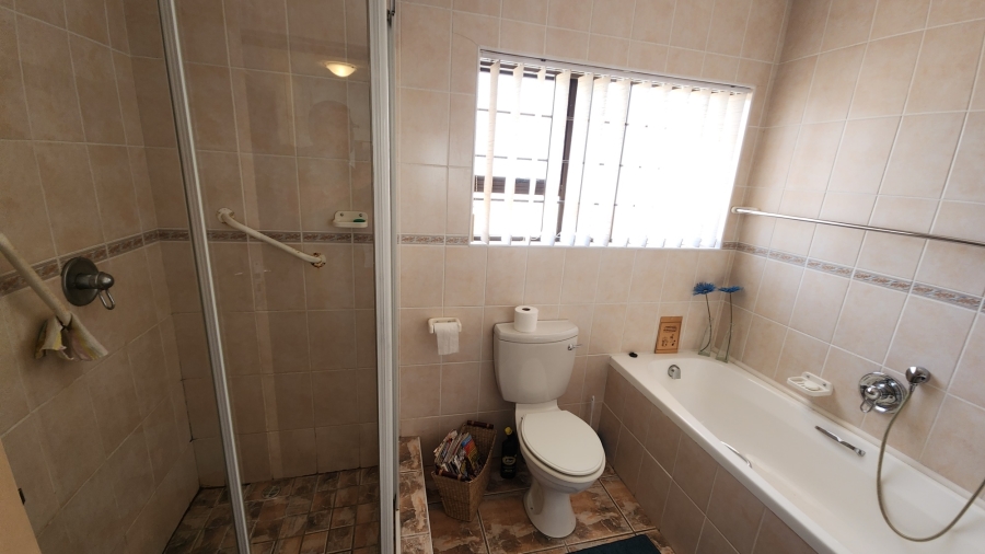 3 Bedroom Property for Sale in Hartenbos Central Western Cape